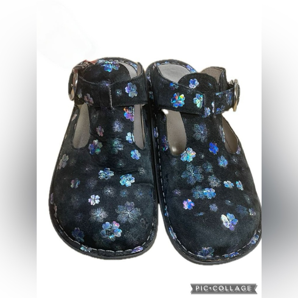 EUC Alegria Black Floral clogs in excellent condition.